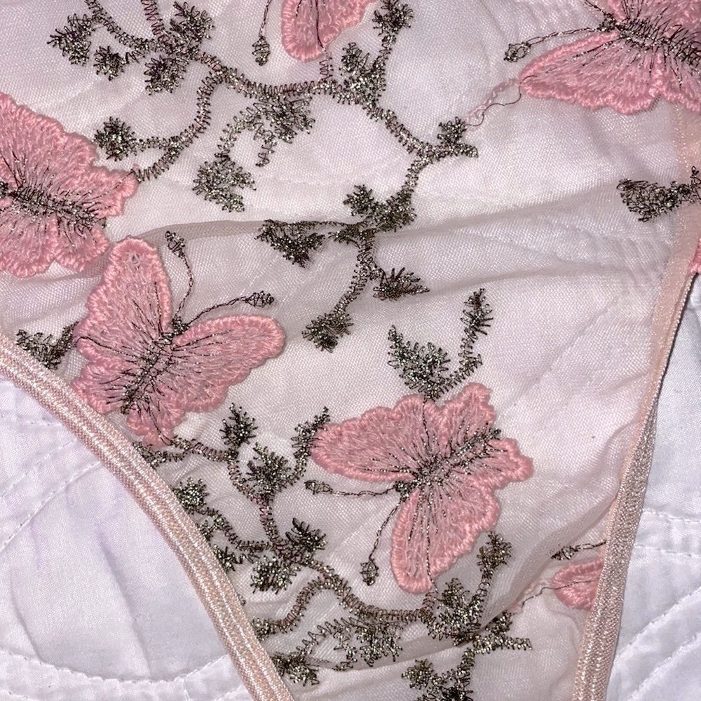 Pink butterfly lingerie - Picture 5 of 13